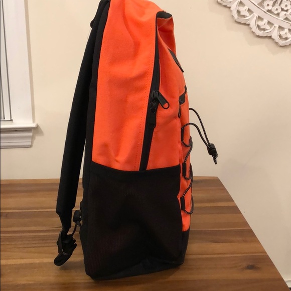 Vans orange and black backpack - Picture 5 of 6